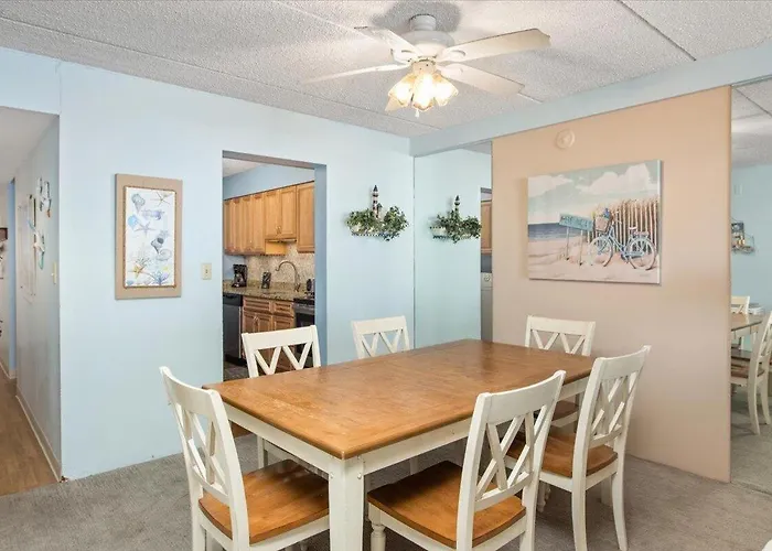 Holiday home Gorgeous & Spacious 3 Bedroom Towers With Indoor Pool! *