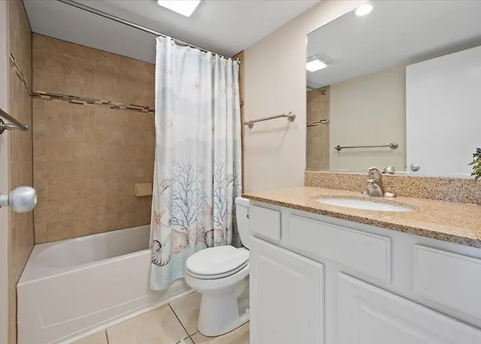 Gorgeous & Spacious 3 Bedroom Towers With Indoor Pool! Holiday home