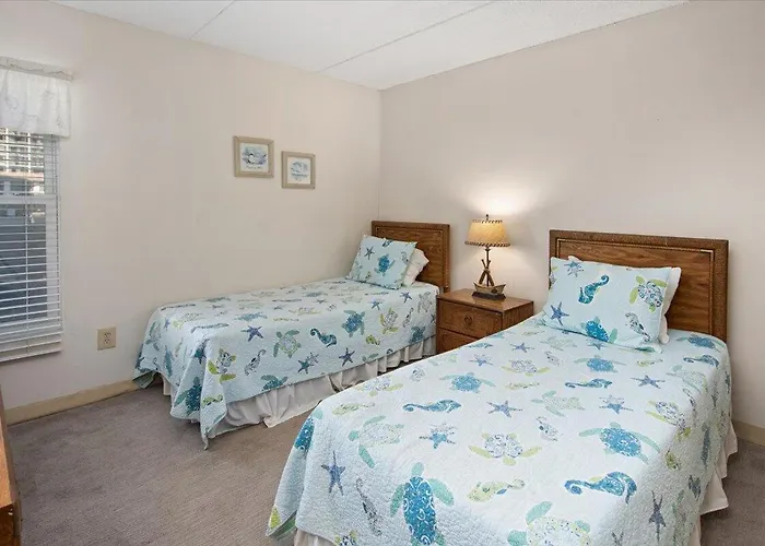 Gorgeous & Spacious 3 Bedroom Towers With Indoor Pool! Holiday home *