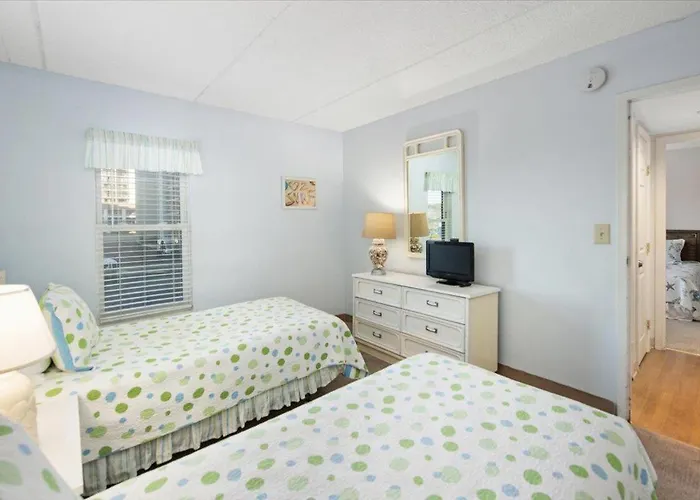 Gorgeous & Spacious 3 Bedroom Towers With Indoor Pool! Holiday home Ocean City