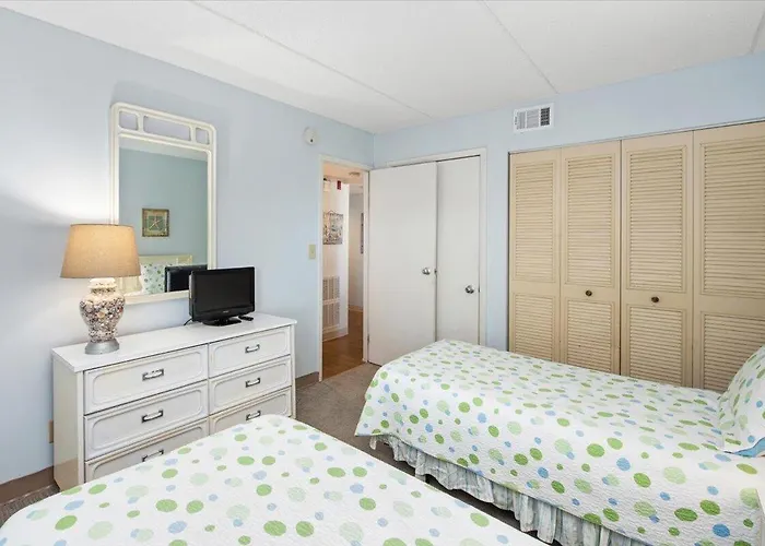 Gorgeous & Spacious 3 Bedroom Towers With Indoor Pool! Holiday home Ocean City